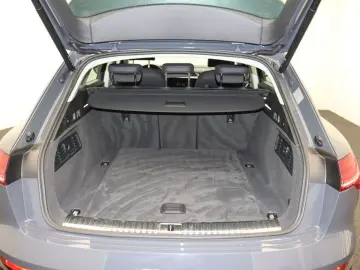 AUDI Q8 e-tron 50 e-tron quattro advanced LED Navi
