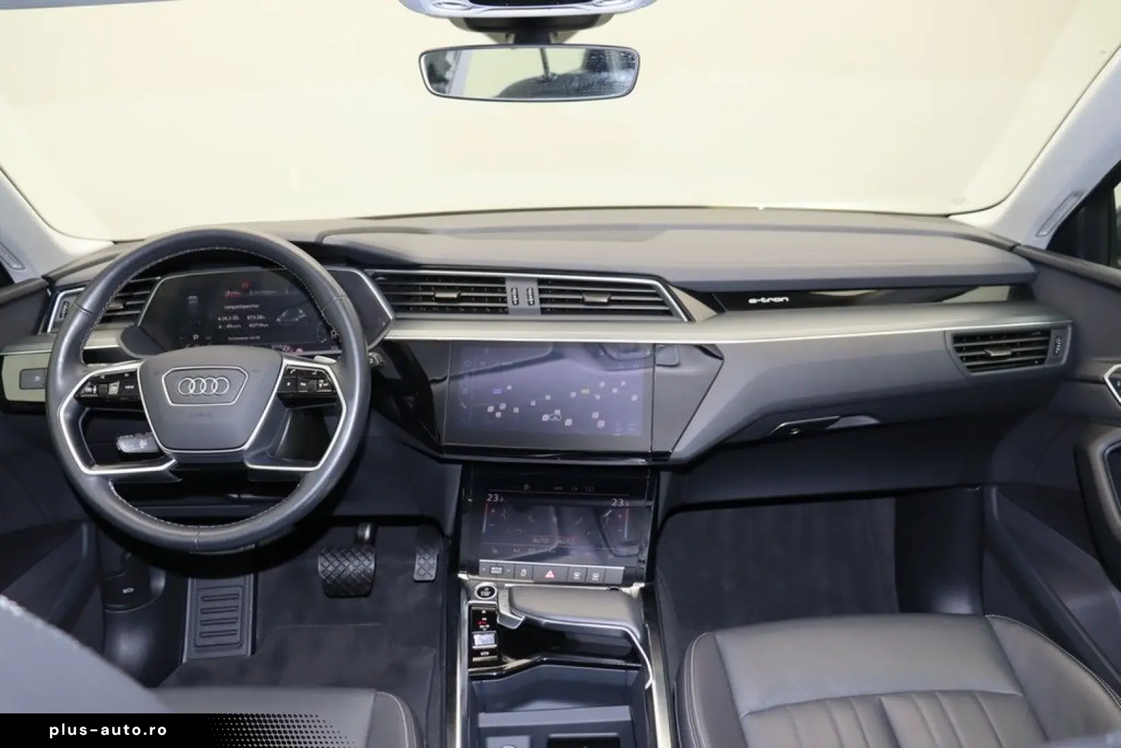 AUDI Q8 e-tron 50 e-tron quattro advanced LED Navi