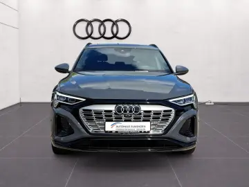 AUDI Q8 e-tron 50 quattro S line PANO MATRIX 21  KAM