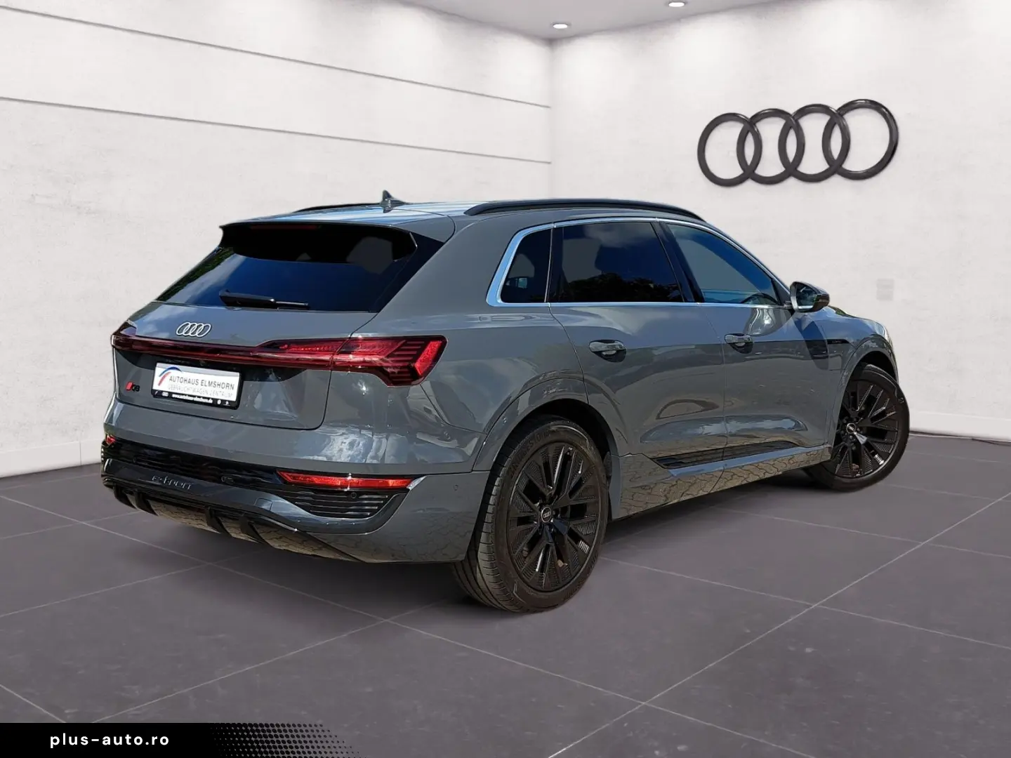 AUDI Q8 e-tron 50 quattro S line PANO MATRIX 21  KAM