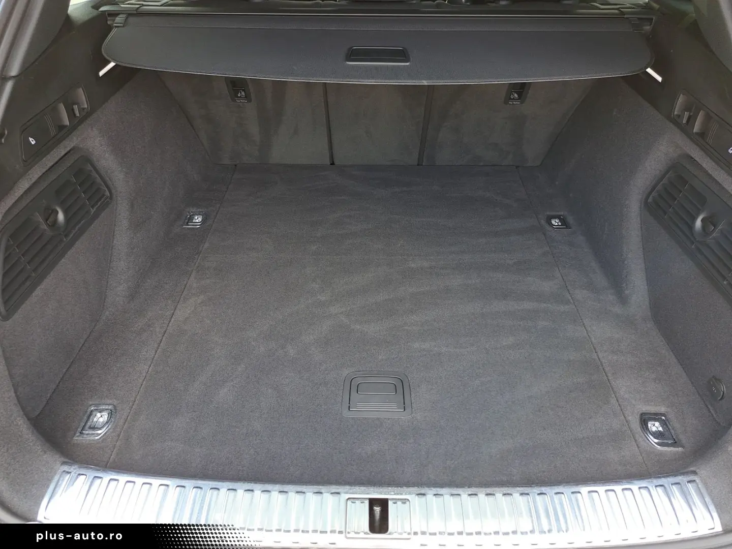 AUDI Q8 e-tron 50 quattro S line PANO MATRIX 21  KAM