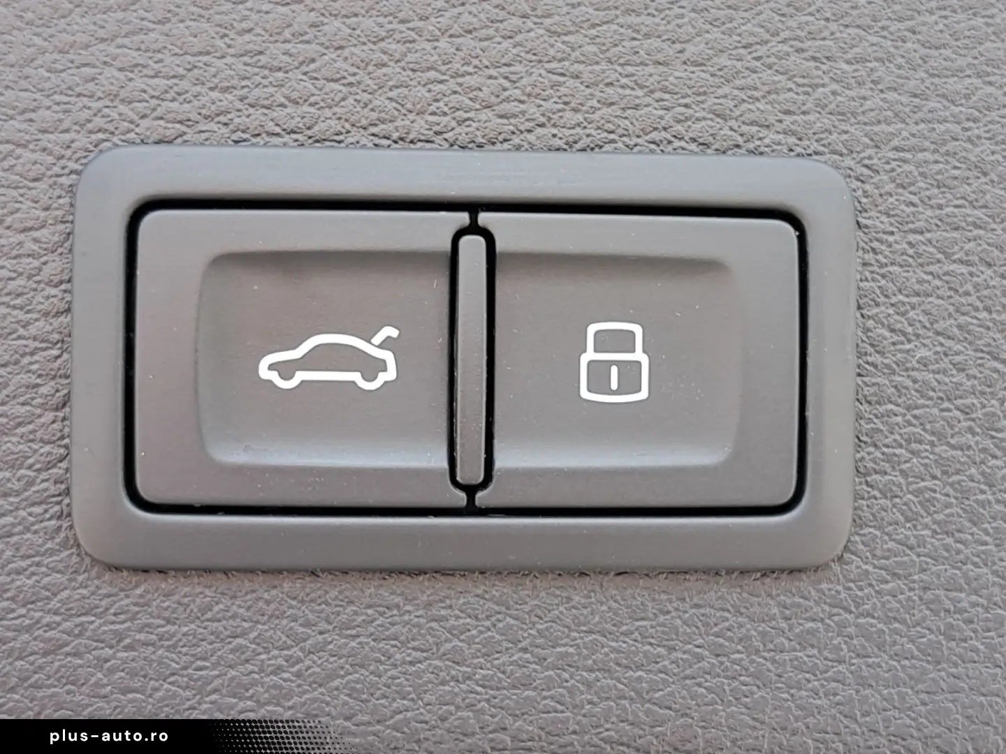 AUDI Q8 e-tron 50 quattro S line PANO MATRIX 21  KAM