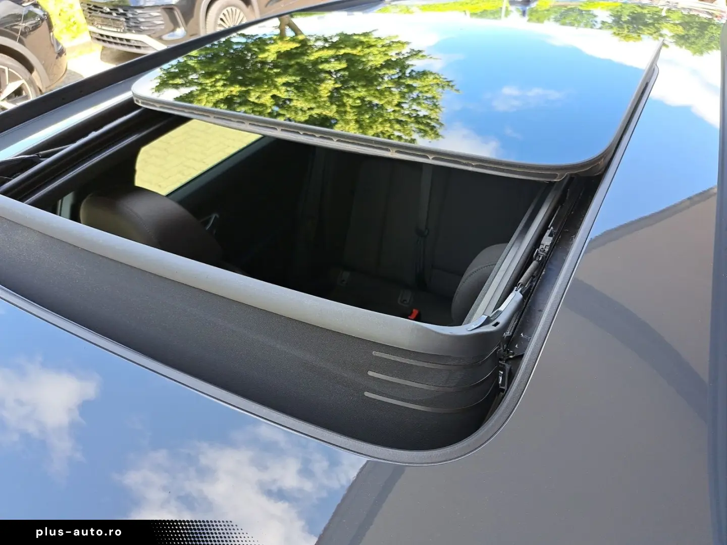 AUDI Q8 e-tron 50 quattro S line PANO MATRIX 21  KAM