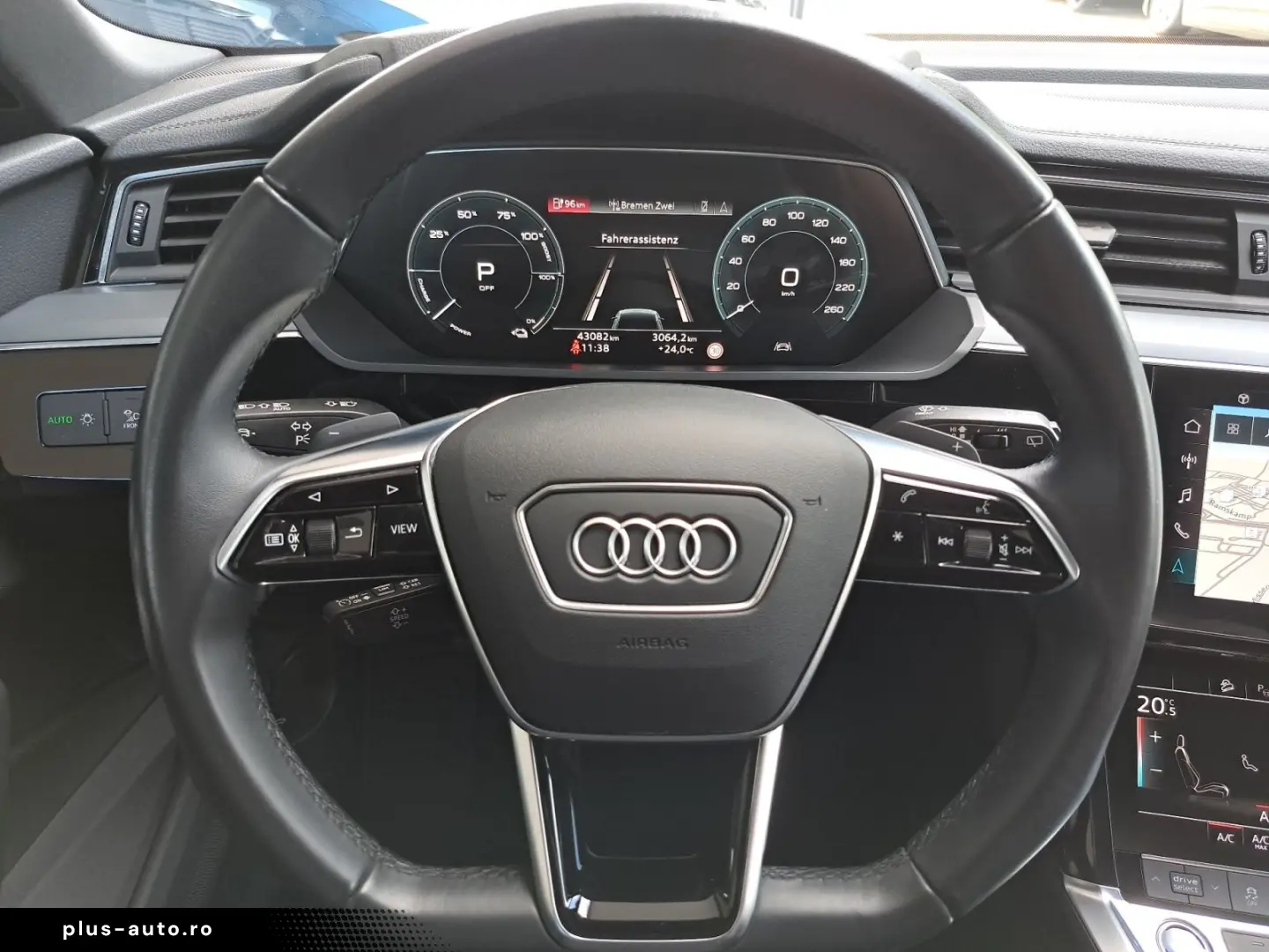 AUDI Q8 e-tron 50 quattro S line PANO MATRIX 21  KAM