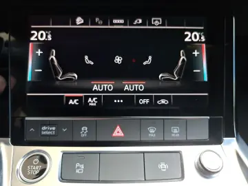 AUDI Q8 e-tron 50 quattro S line PANO MATRIX 21  KAM