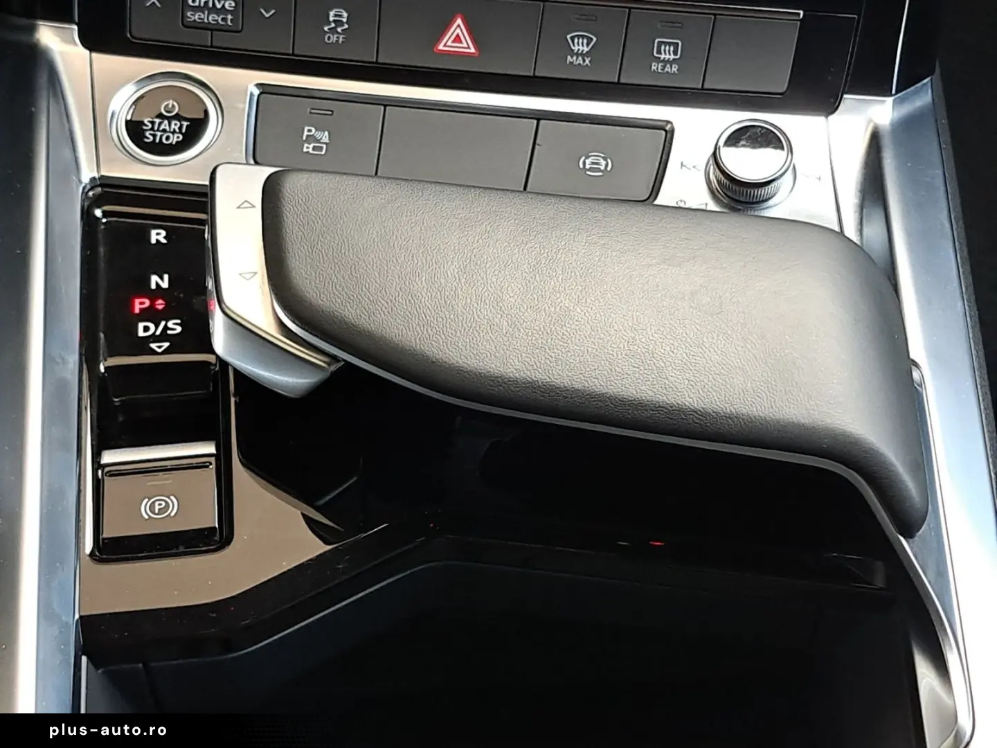 AUDI Q8 e-tron 50 quattro S line PANO MATRIX 21  KAM
