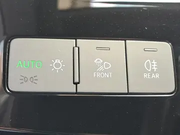 AUDI Q8 e-tron 50 quattro S line PANO MATRIX 21  KAM