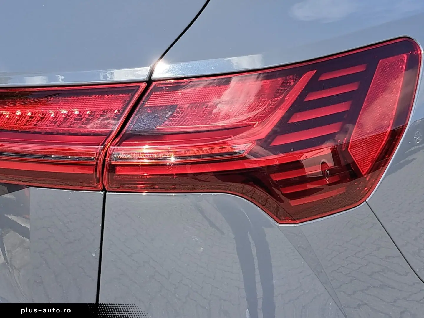 AUDI Q8 e-tron 50 quattro S line PANO MATRIX 21  KAM