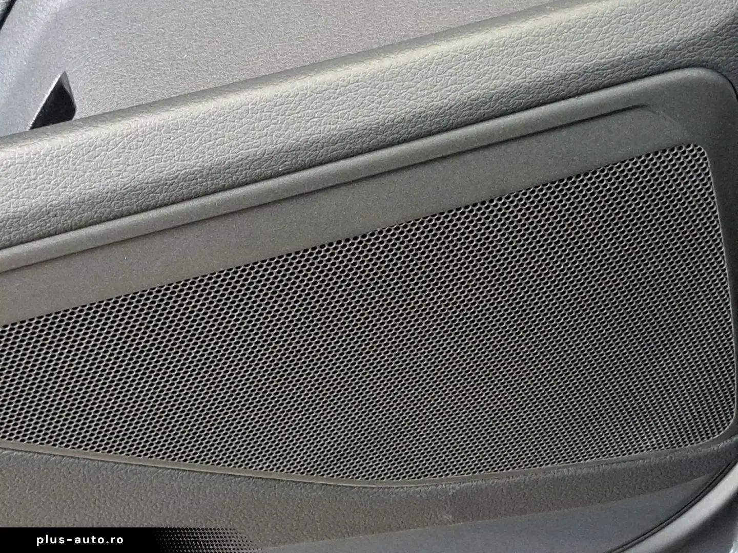AUDI Q8 e-tron 50 quattro S line PANO MATRIX 21  KAM
