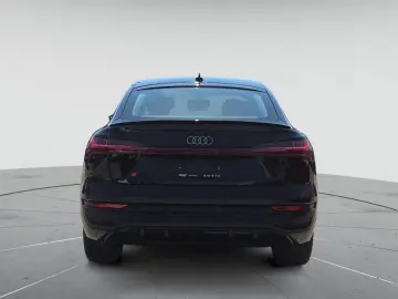 AUDI Q8 Sportback e-tron S line 50 quattro  DVD MATRI