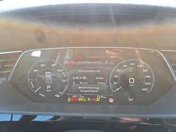 AUDI Q8 Sportback e-tron S line 50 quattro  DVD MATRI