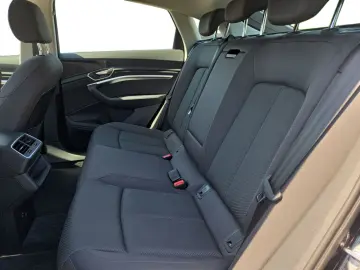 AUDI Q8 Sportback e-tron S line 50 quattro  DVD MATRI