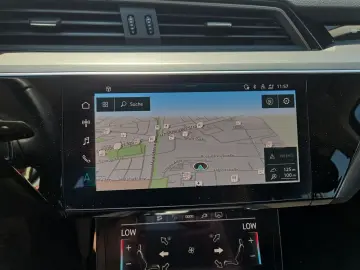 AUDI Q8 Sportback e-tron S line 50 quattro  DVD MATRI