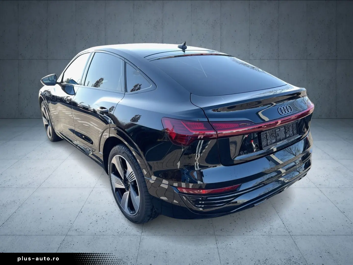 AUDI Q8 Sportback e-tron advanced 50 qu S line AHK Ma