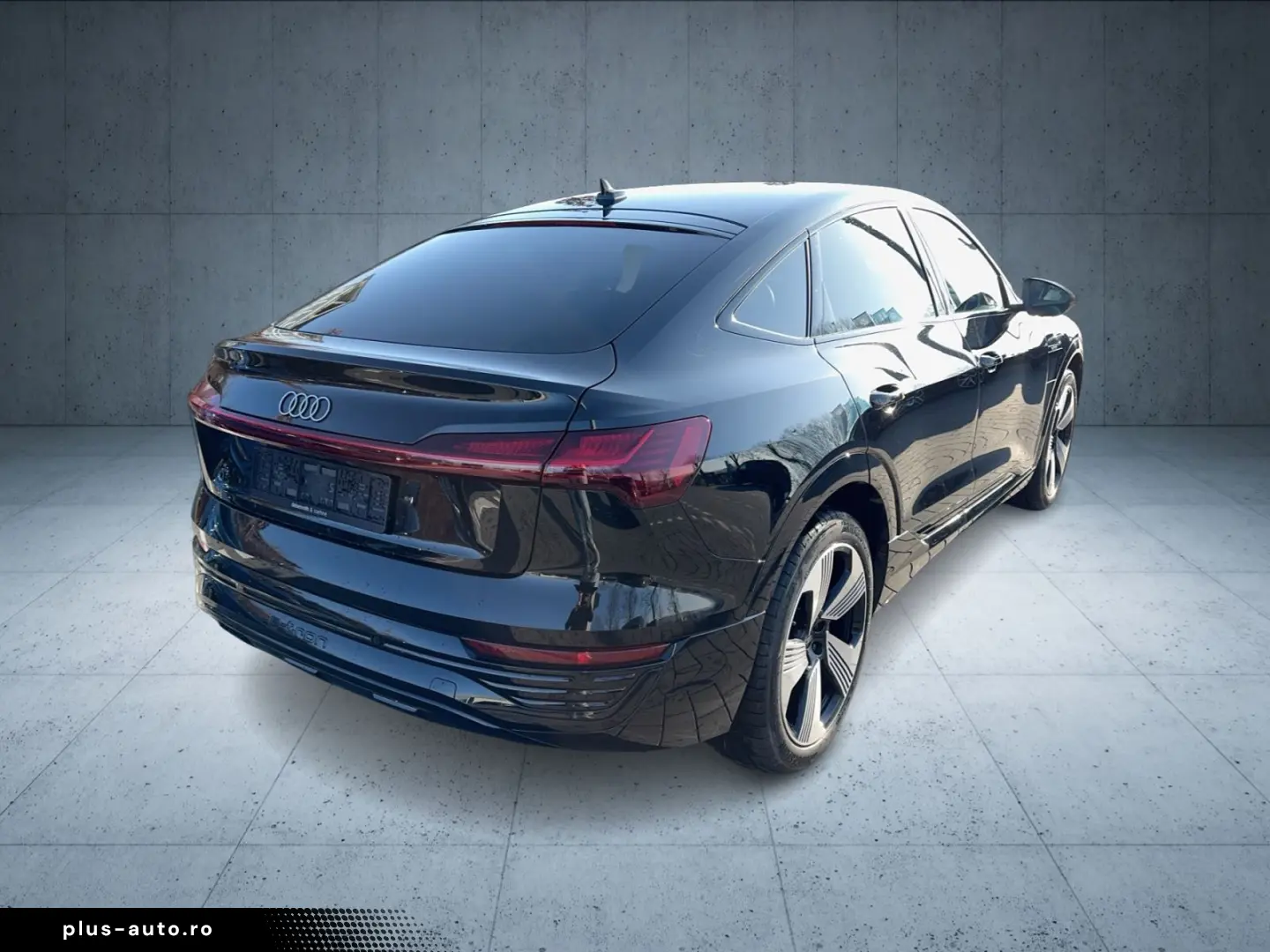 AUDI Q8 Sportback e-tron advanced 50 qu S line AHK Ma