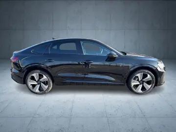 AUDI Q8 Sportback e-tron advanced 50 qu S line AHK Ma