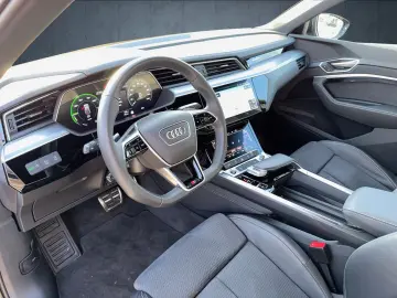 AUDI Q8 Sportback e-tron advanced 50 qu S line AHK Ma
