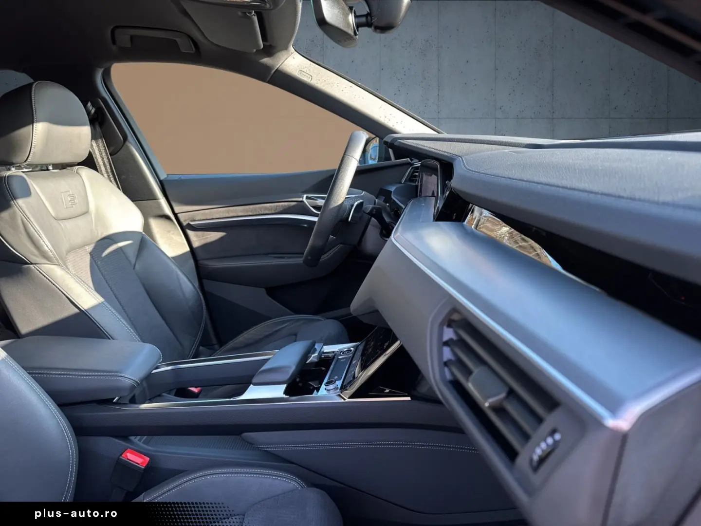 AUDI Q8 Sportback e-tron advanced 50 qu S line AHK Ma