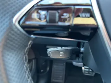 AUDI Q8 Sportback e-tron advanced 50 qu S line AHK Ma