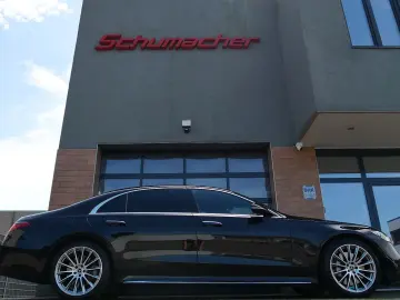 MERCEDES-BENZ S 580e Lang AMG First-Class Fond Chauf…