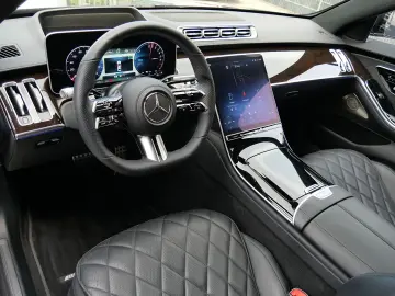 MERCEDES-BENZ S 580e Lang AMG First-Class Fond Chauf…