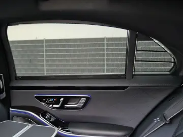 MERCEDES-BENZ S 580e Lang AMG First-Class Fond Chauf…