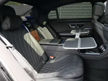MERCEDES-BENZ S 580e Lang AMG First-Class Fond Chauf…