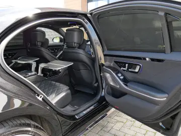 MERCEDES-BENZ S 580e Lang AMG First-Class Fond Chauf…