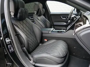 MERCEDES-BENZ S 580e Lang AMG First-Class Fond Chauf…