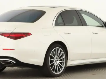 MERCEDES-BENZ S 580 e 4M  AMG Pano Massage Sitzklima HA-Lenk