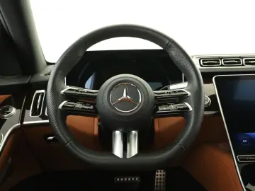 MERCEDES-BENZ S 580 e 4M  AMG Pano Massage Sitzklima HA-Lenk
