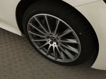 MERCEDES-BENZ S 580 e 4M  AMG Pano Massage Sitzklima HA-Lenk