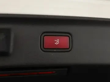 MERCEDES-BENZ S 580 e 4M  AMG Pano Massage Sitzklima HA-Lenk