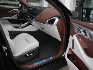 BMW XM  BLACK EDITION-ACC-AHK-23M-LEDER SILVERSTONE