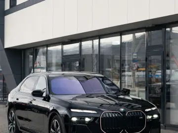 BMW Seria 7 760e xDrive PHEV