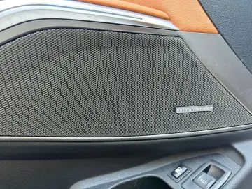 BMW 330e xD T M SPORT PRO AdLED Pano HK AHK Leas459