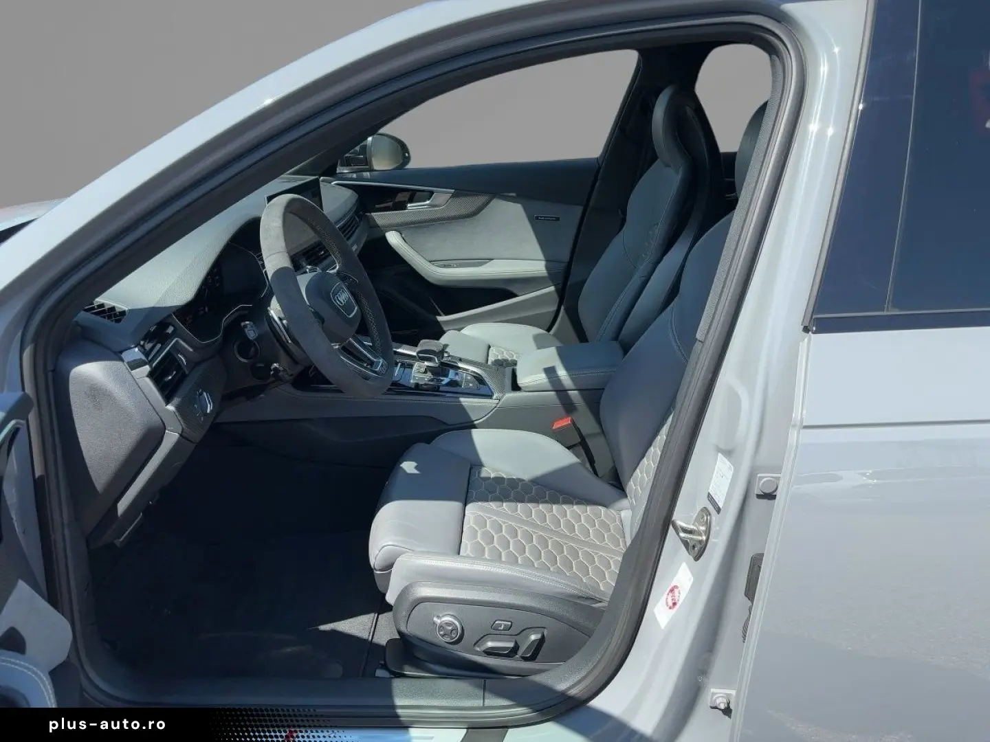 AUDI RS 4 Avant 2.9 TFSI