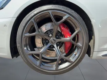 AUDI RS 4 Avant 2.9 TFSI