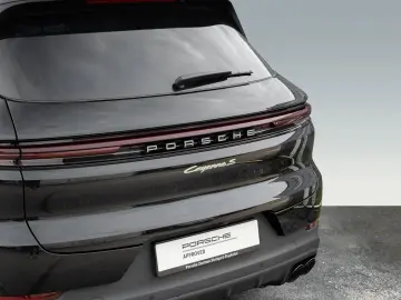 PORSCHE Cayenne S E-Hybrid Sport Chrono Paket InnoDrive