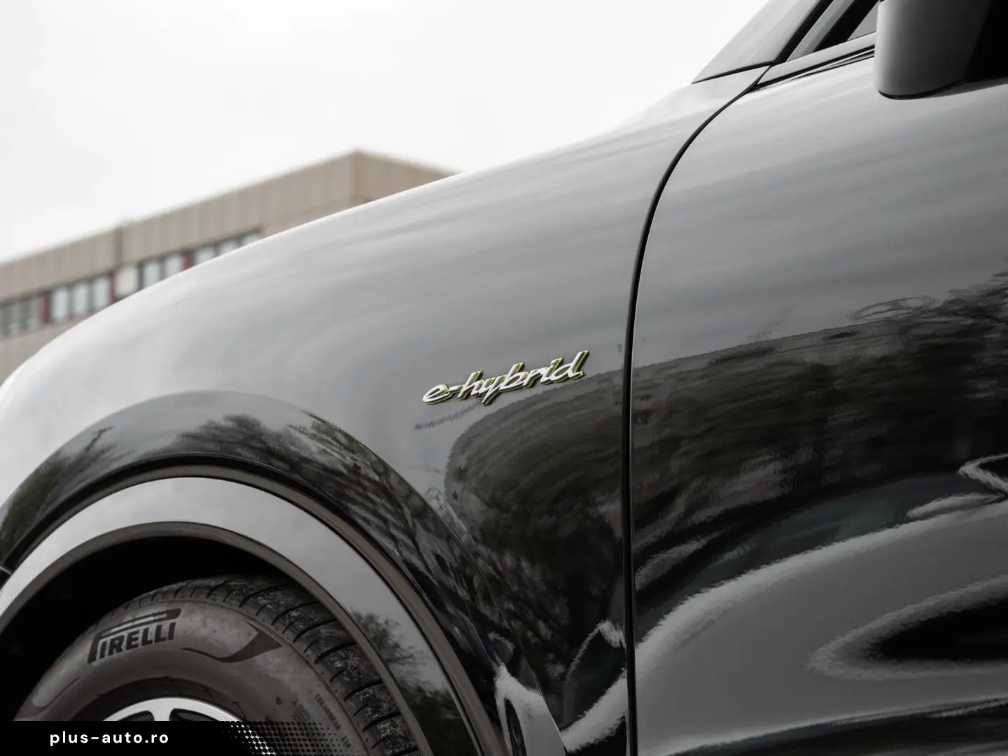 PORSCHE Cayenne S E-Hybrid Sport Chrono Paket InnoDrive