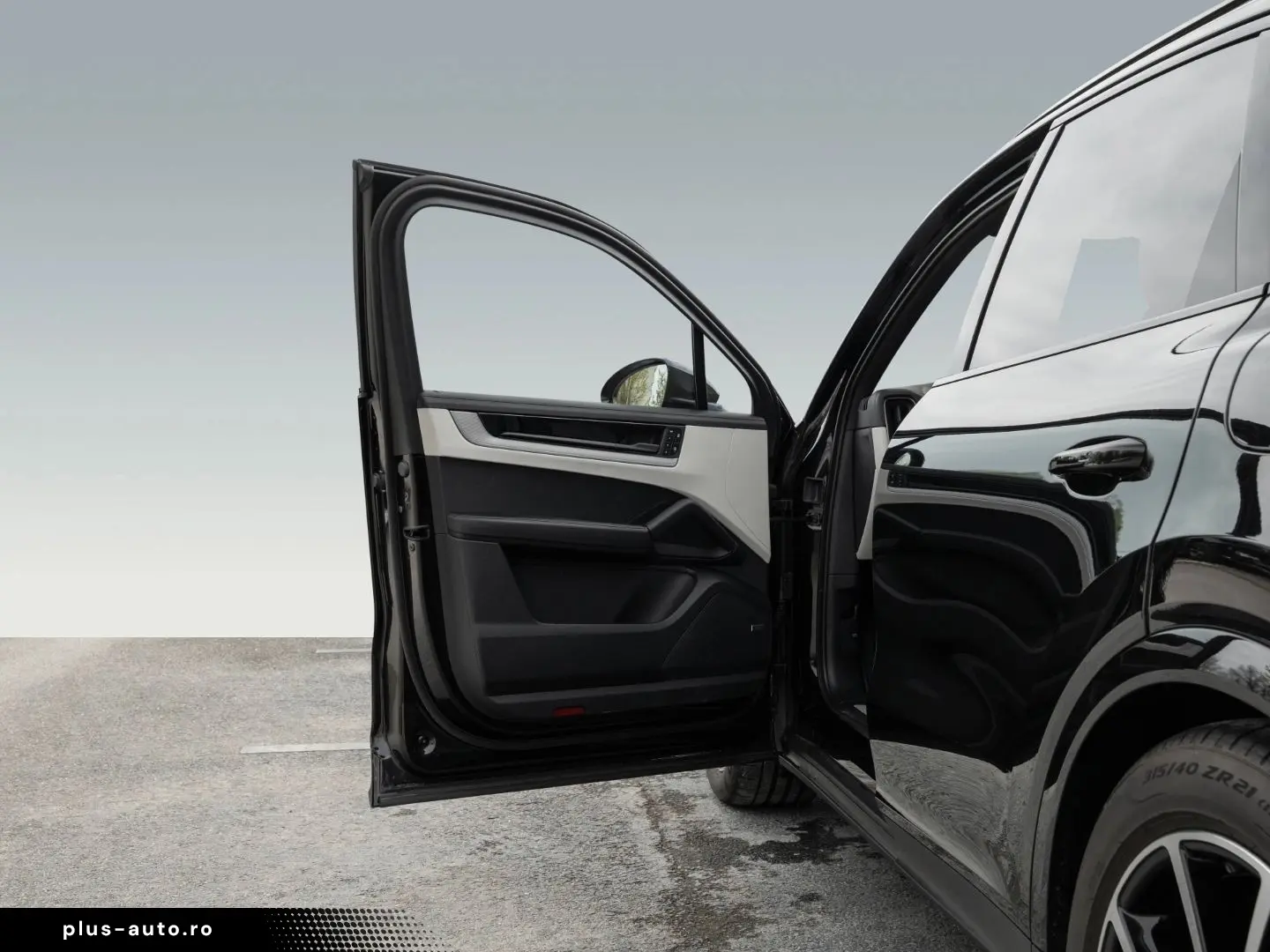 PORSCHE Cayenne S E-Hybrid Sport Chrono Paket InnoDrive