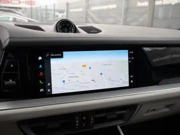 PORSCHE Cayenne S E-Hybrid Sport Chrono Paket InnoDrive