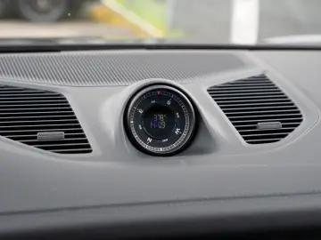PORSCHE Cayenne S E-Hybrid Sport Chrono Paket InnoDrive