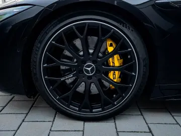 MERCEDES-BENZ SL 63 AMG   Perf Sitz   Carbon   Burmester