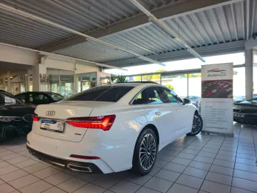 AUDI A6 Lim. 50 TFSI e quattro design Matrix LED