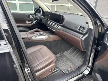 MERCEDES-BENZ GLS 400d 4Matic AMG-Line Burmester Pan…