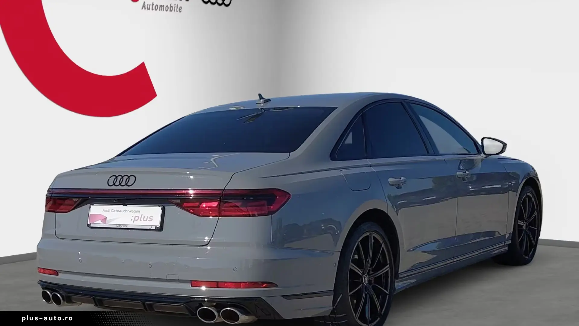 Audi S8 AHK Pano Black HUD