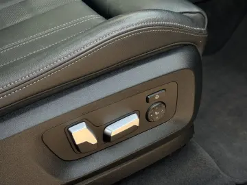 BMW X5 xDrive 30d M-Sport Laser HuD PANO SoftClose