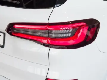 BMW X5 xDrive30d M Sport Pano Memory HUD Laserlicht