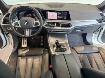 BMW X5 xDrive30d M Sport Pano Memory HUD Laserlicht